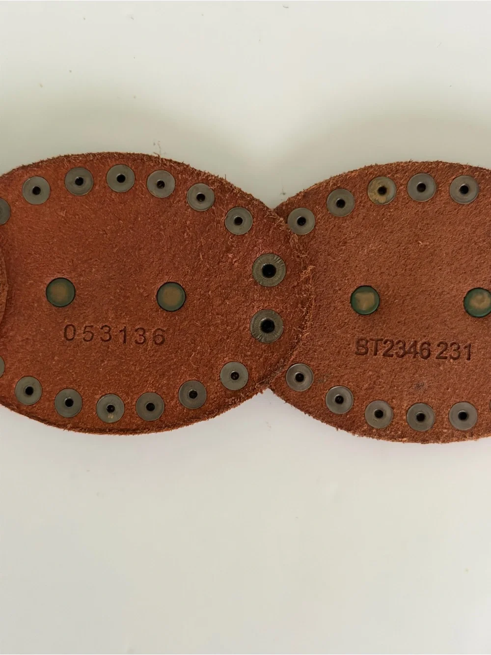 Vintage Fossil Burnt Red Hue Leather Oval Disc Concho Western Belt Boho Y2K Sz L